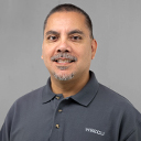 Miguel Flores headshot